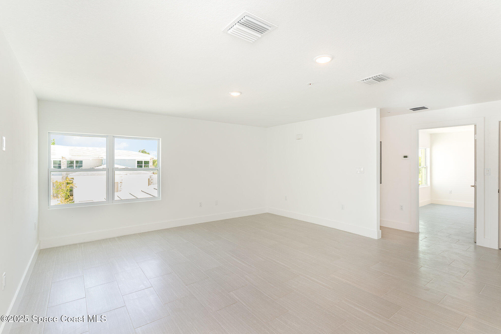 1605 Par Street Ne - Photo 3