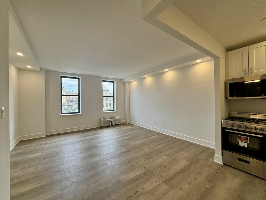 45 West 81st Street - Photo 6