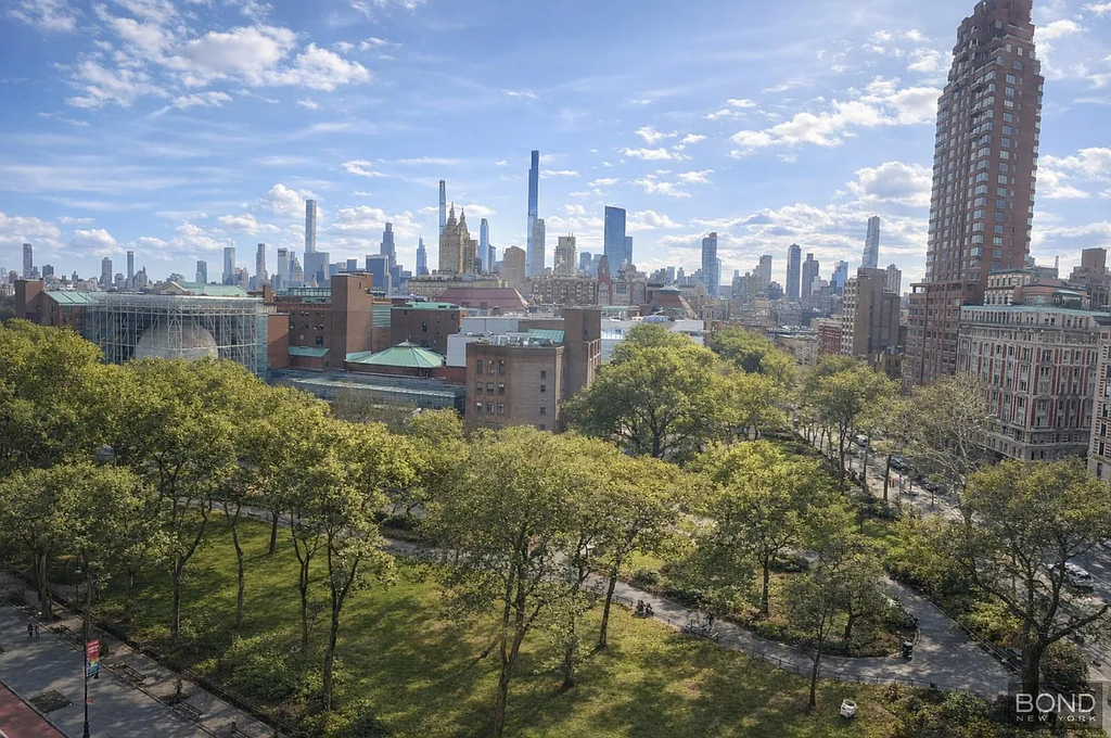 45 West 81st Street - Photo 0