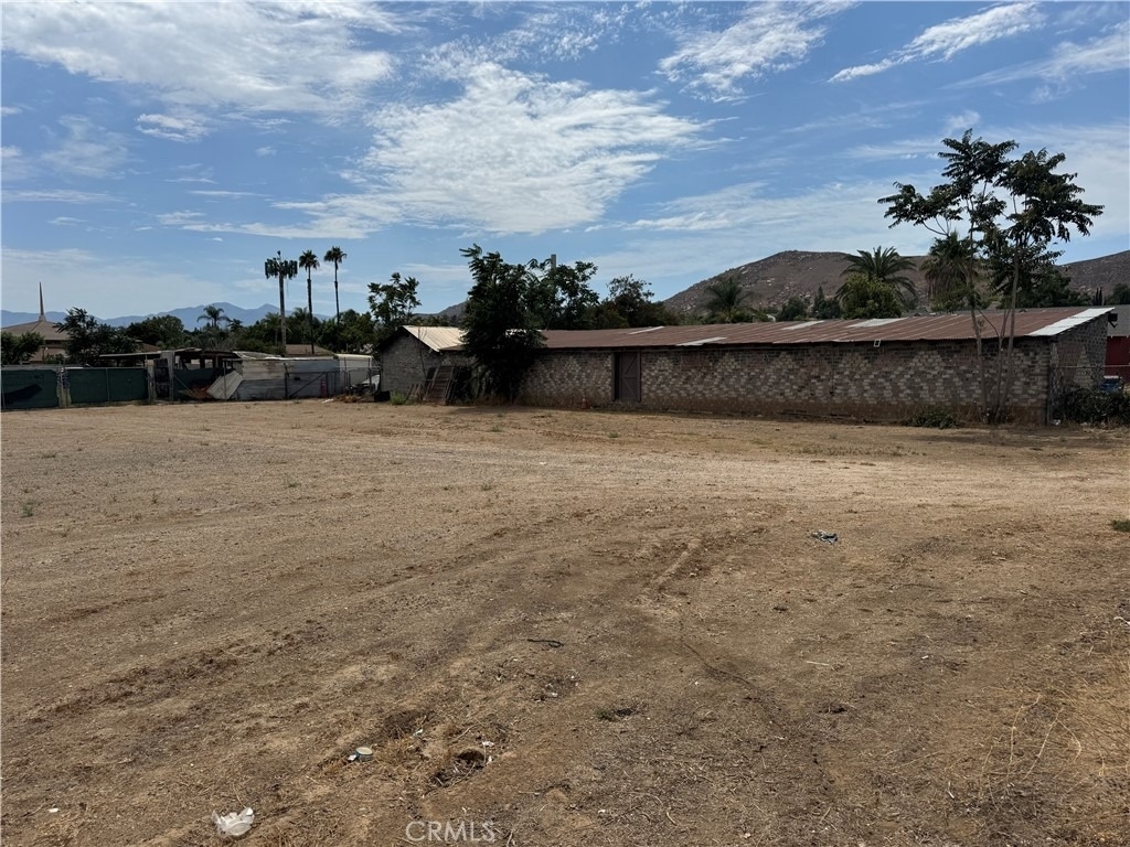 5995 La Sierra Avenue - Photo 1