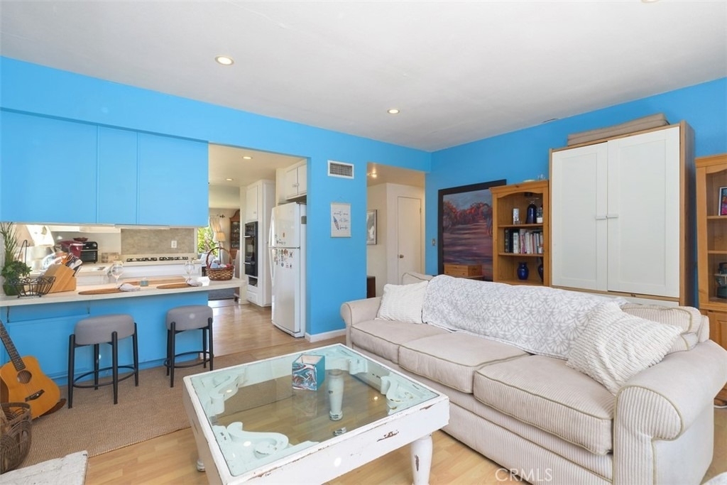 3068 Zell Drive - Photo 16