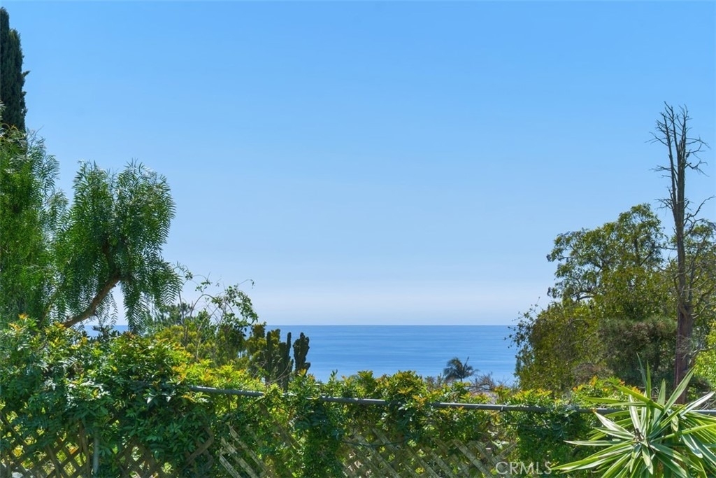 3068 Zell Drive - Photo 32