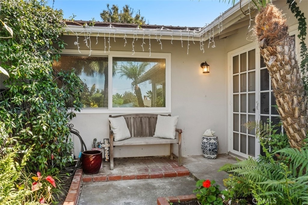 3068 Zell Drive - Photo 5