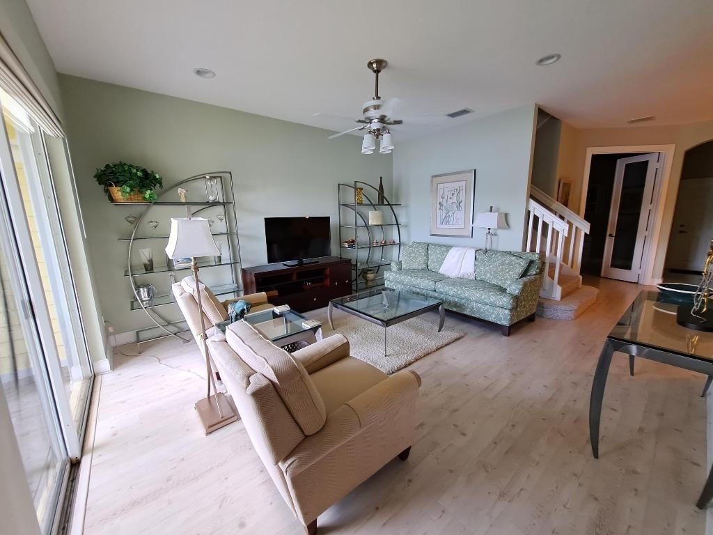 204 Shelley Lane - Photo 3