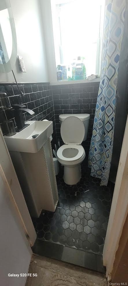 8825 Lyman Street - Photo 2