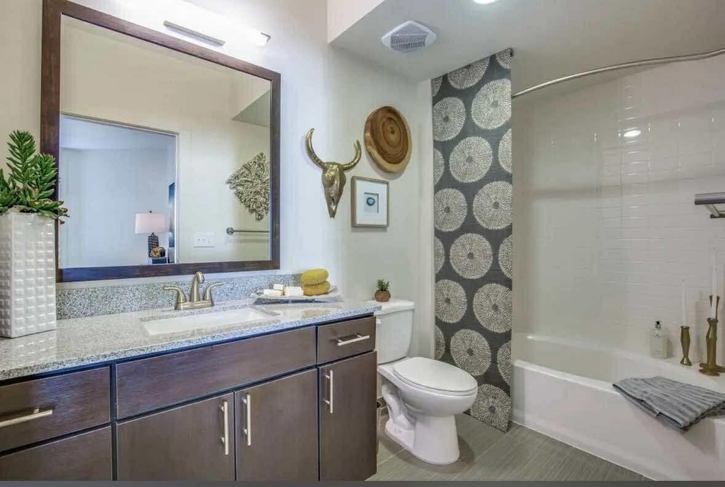 2525 Citywest Boulevard - Photo 6
