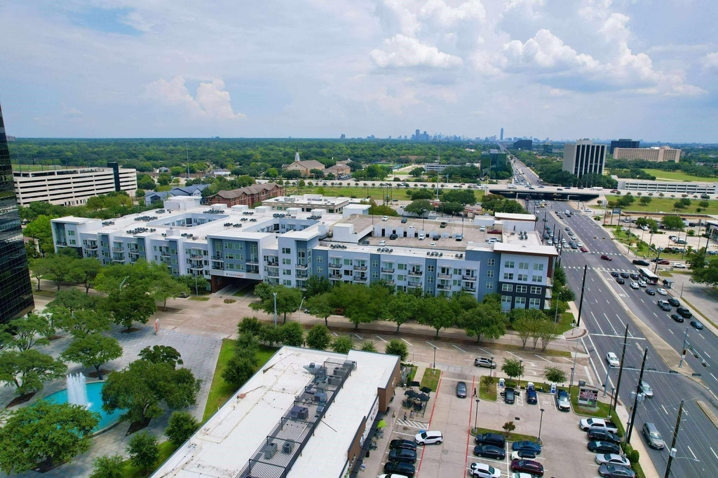 2525 Citywest Boulevard - Photo 13