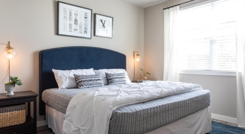 2525 Citywest Boulevard - Photo 3