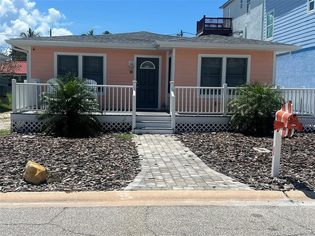 5 82nd Avenue - Photo 0