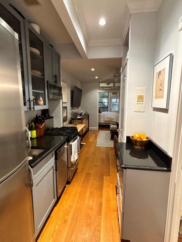 290 West 12th Street - Photo 1