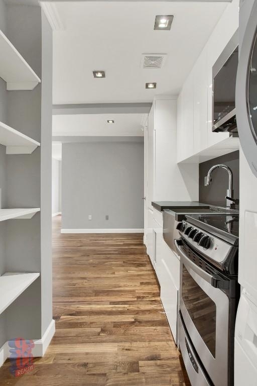 2100 2nd Avenue - Photo 2