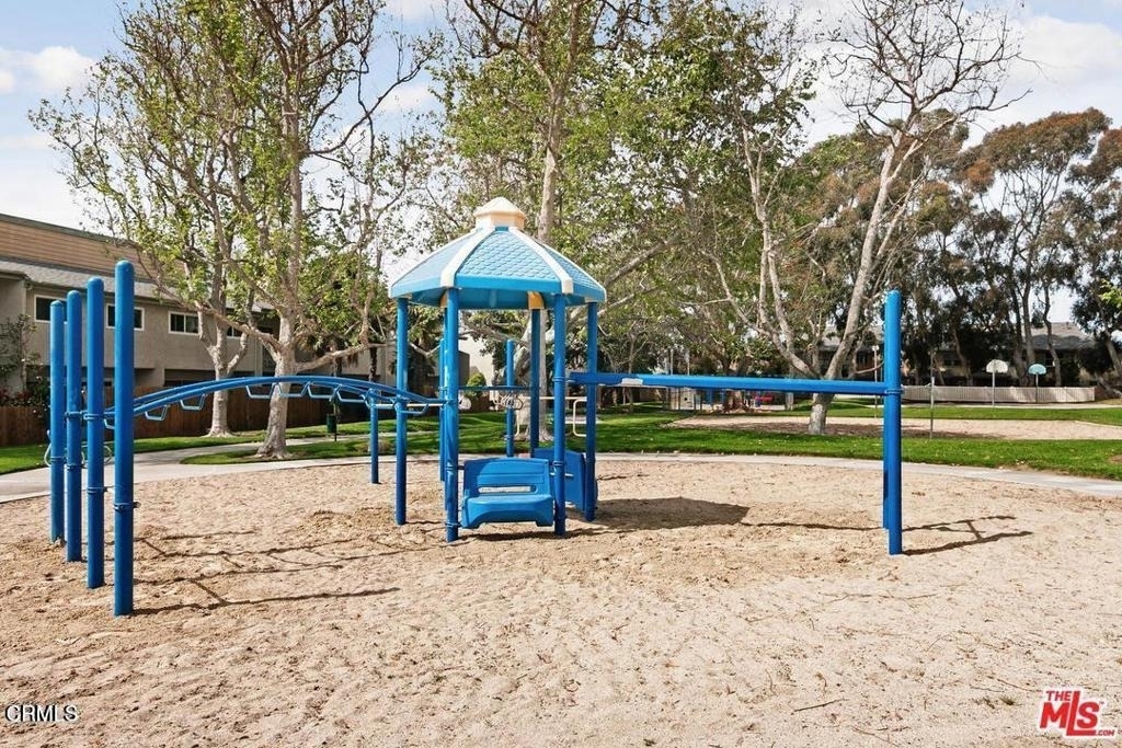 671 Bluewater Way - Photo 40