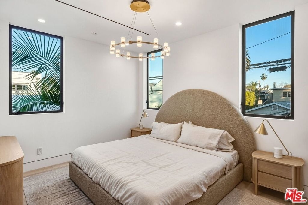 738 Palms Boulevard - Photo 34