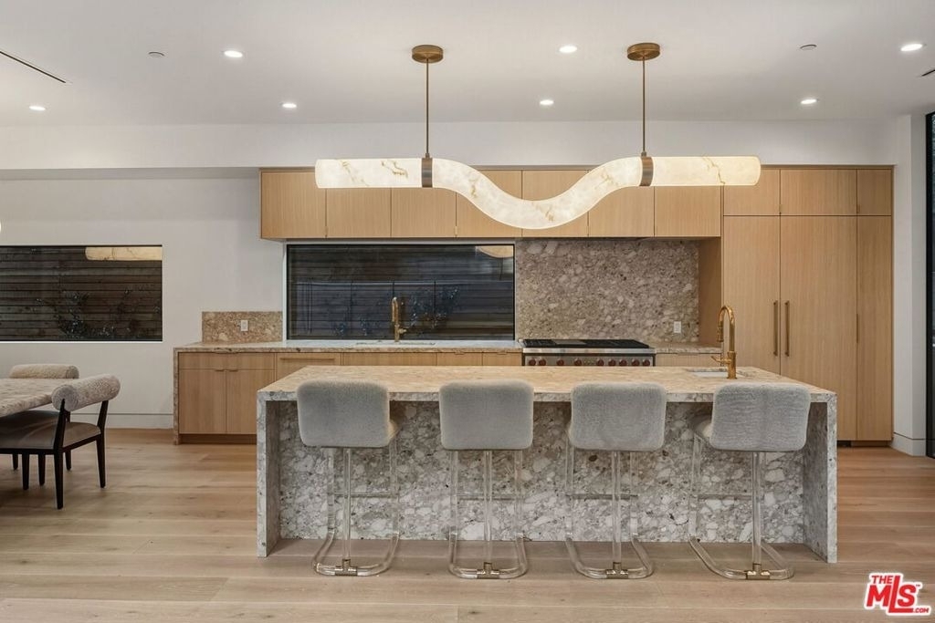 738 Palms Boulevard - Photo 13