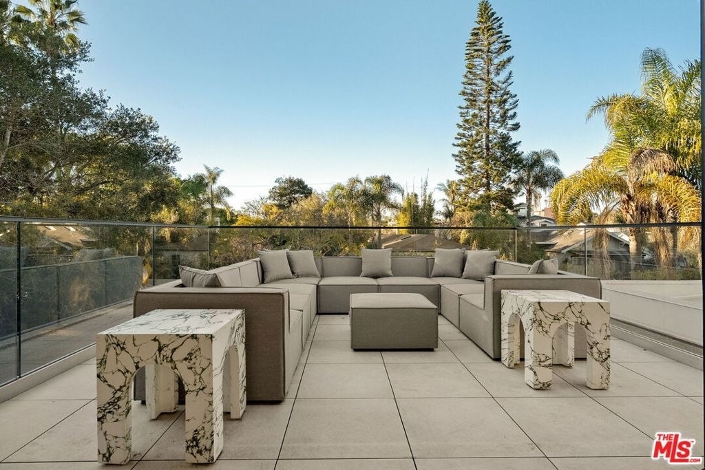 738 Palms Boulevard - Photo 20
