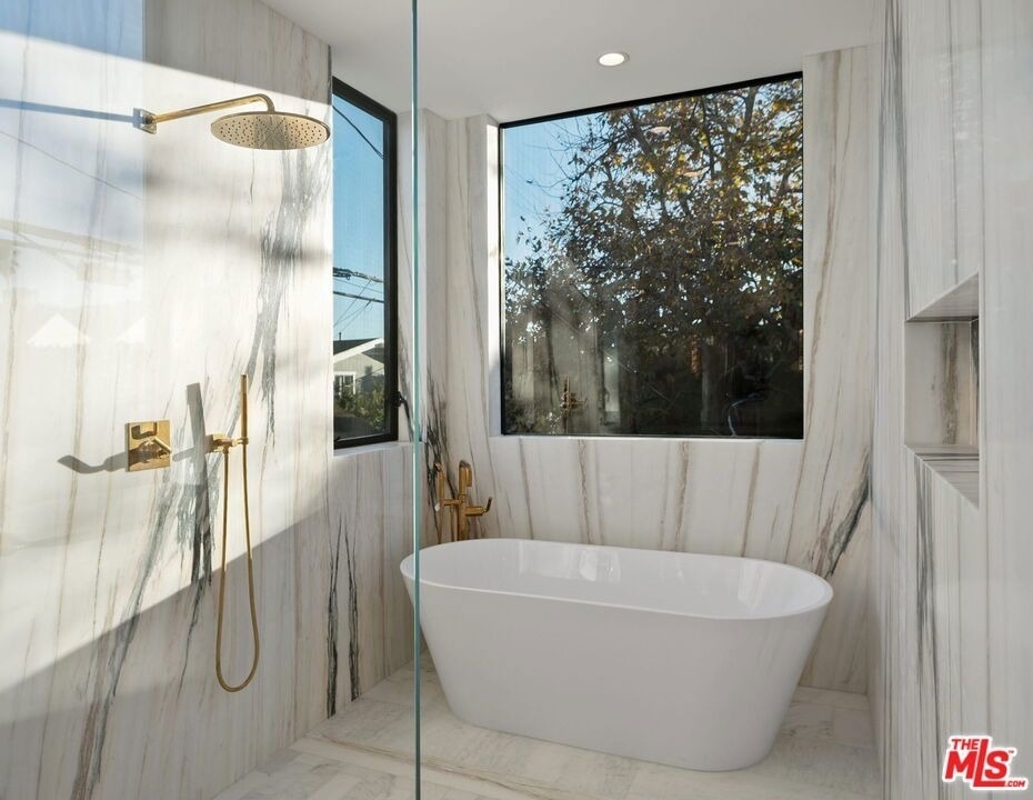 738 Palms Boulevard - Photo 32