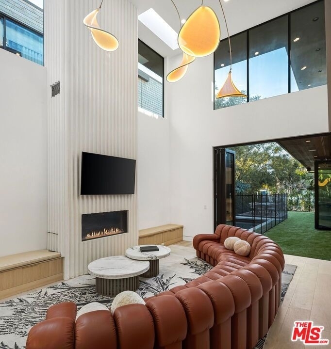 738 Palms Boulevard - Photo 8