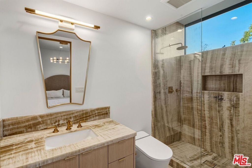738 Palms Boulevard - Photo 36