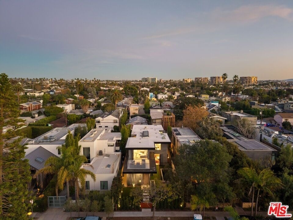 738 Palms Boulevard - Photo 32