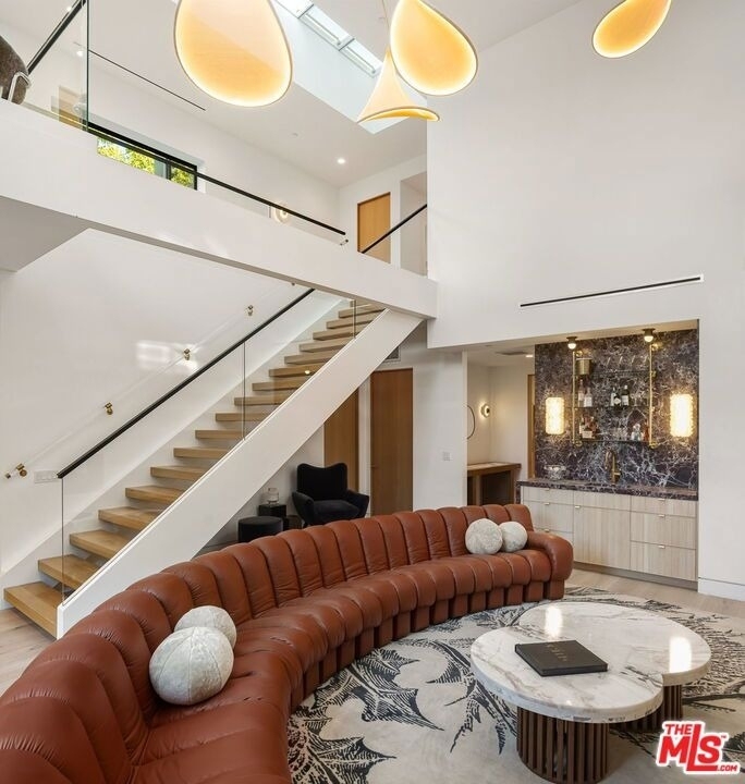 738 Palms Boulevard - Photo 5