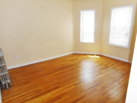 125 Greenbrier St - Photo 1