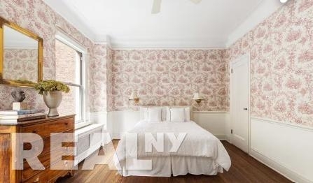 Fifth Avenue - Photo 1