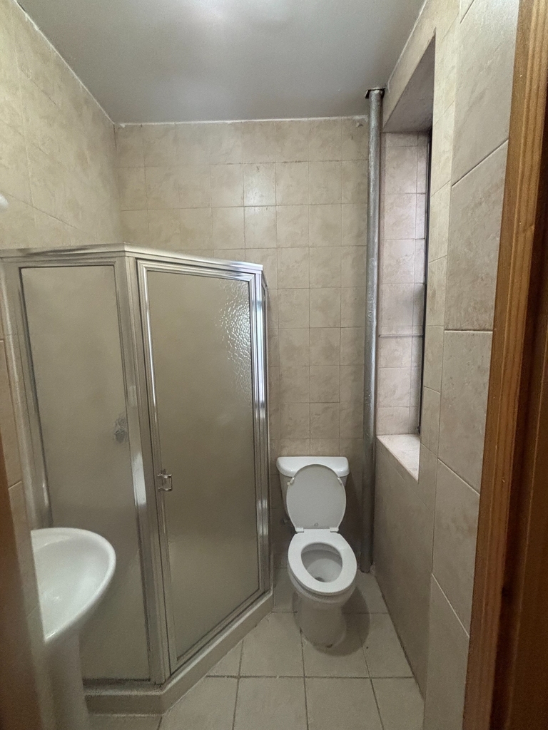 West 171st Street - Photo 6