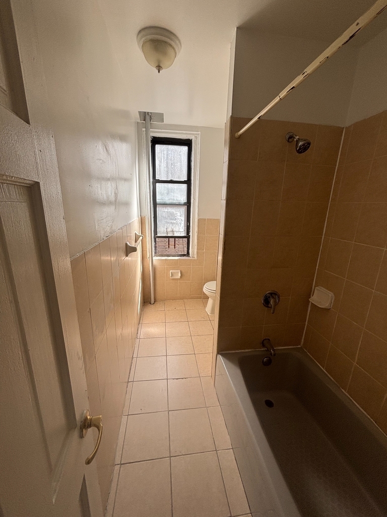 West 172nd Street - Photo 7