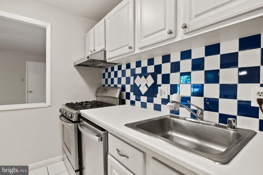 12654 Dara Drive - Photo 12