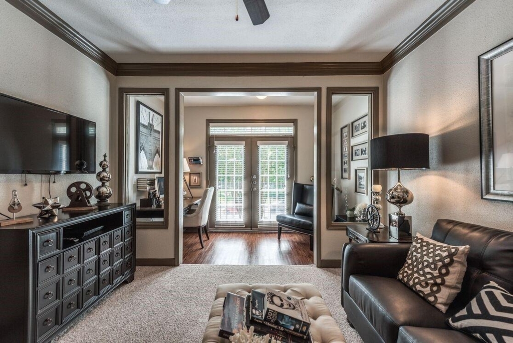 5800 Woodway Drive - Photo 18