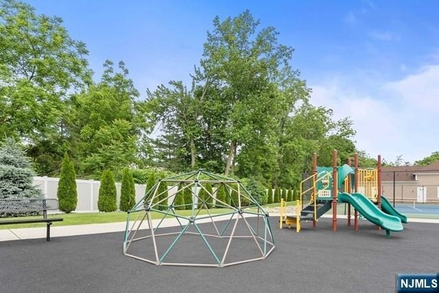 105 Brandon - Photo 45