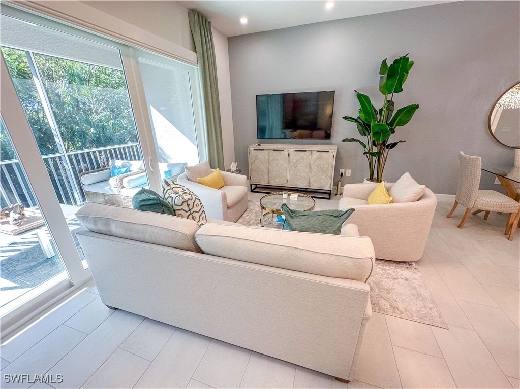 232 Indies Drive E - Photo 9