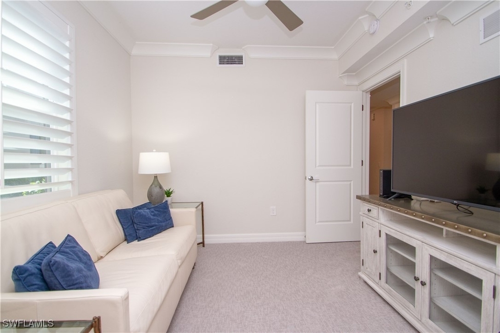 232 Indies Drive E - Photo 31