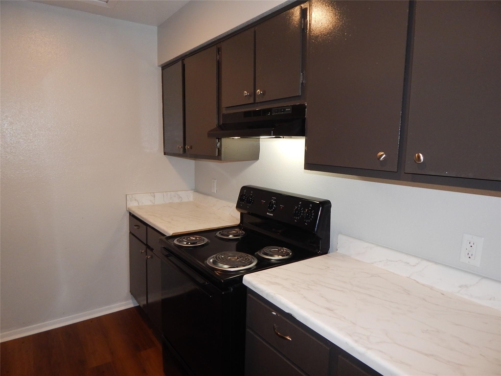 204 Northpointe Avenue - Photo 18