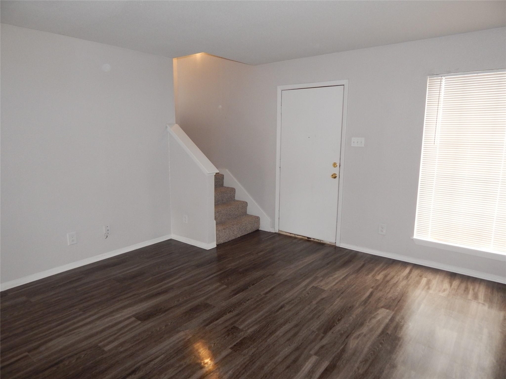 204 Northpointe Avenue - Photo 15