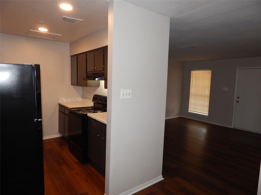 204 Northpointe Avenue - Photo 20
