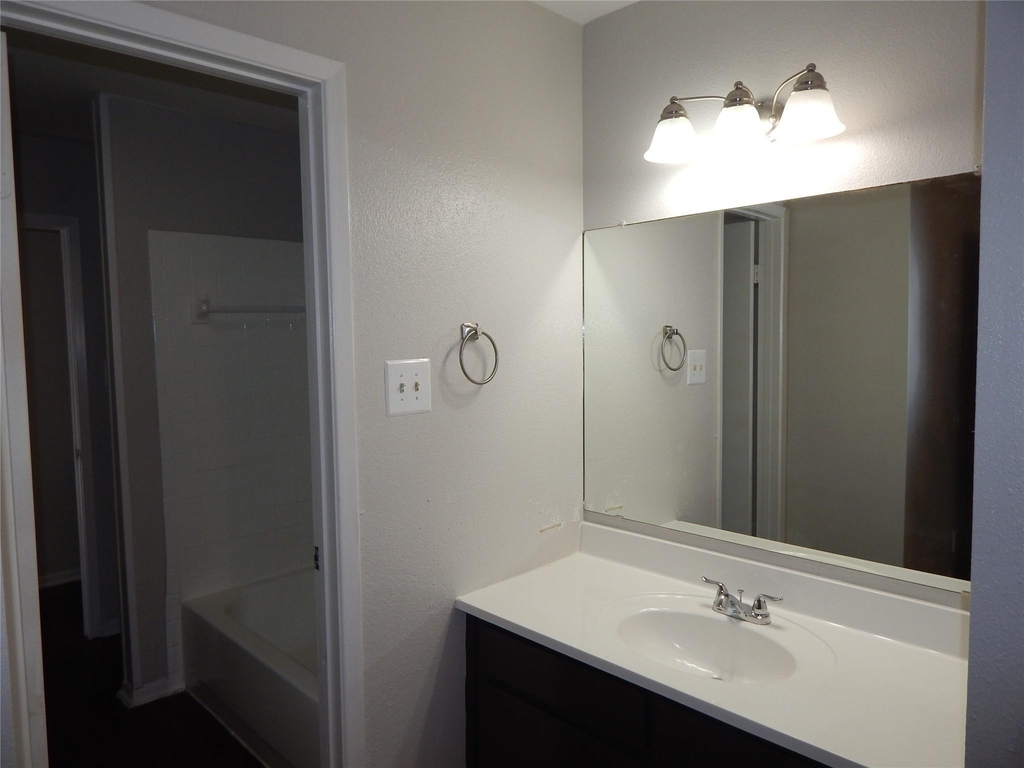 204 Northpointe Avenue - Photo 26