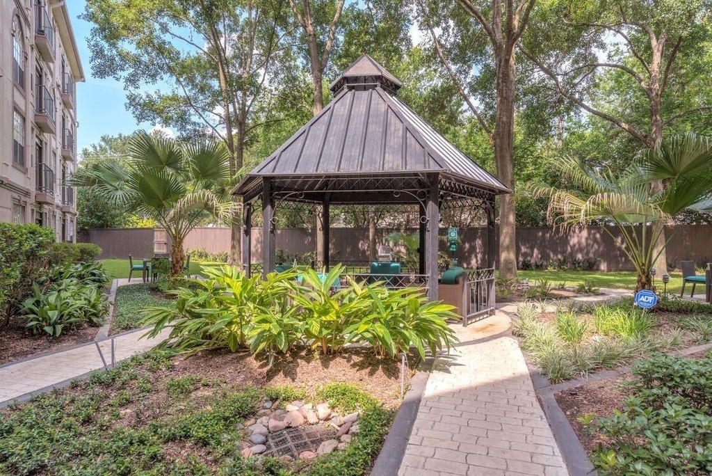 5800 Woodway Drive - Photo 4