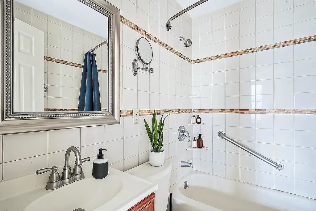 200 West 96th Street - Photo 6