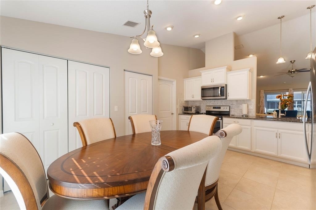 15 Raeland Lane - Photo 3