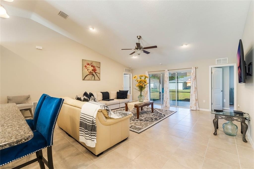 15 Raeland Lane - Photo 4