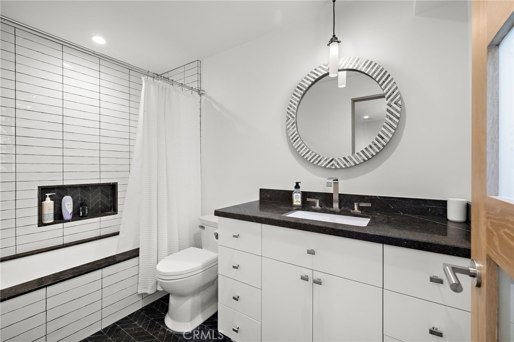 2629 Victoria Drive - Photo 26