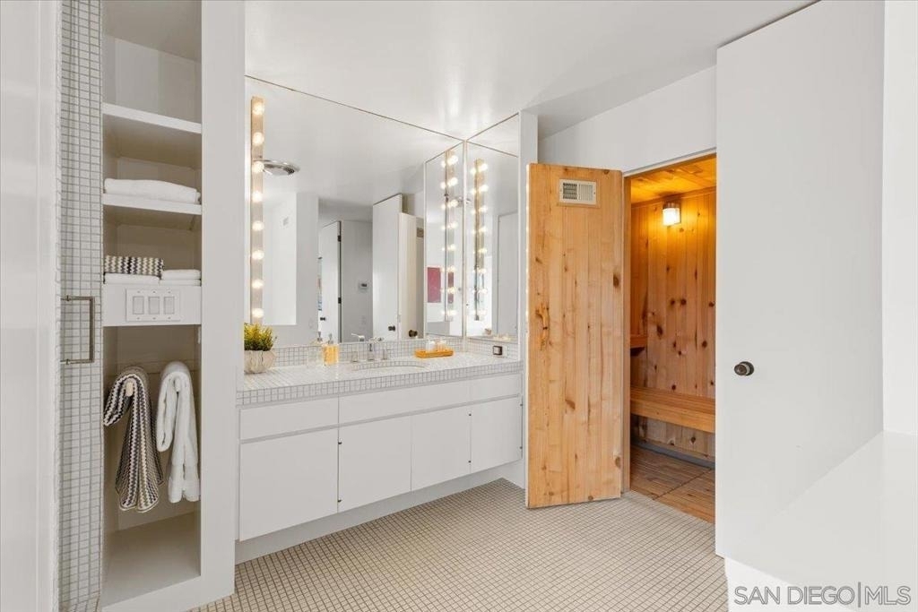 8496 Westway Drive - Photo 32