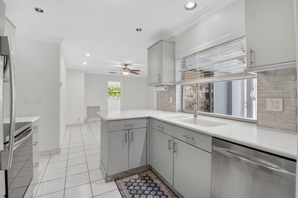 937 Banyan Drive - Photo 7