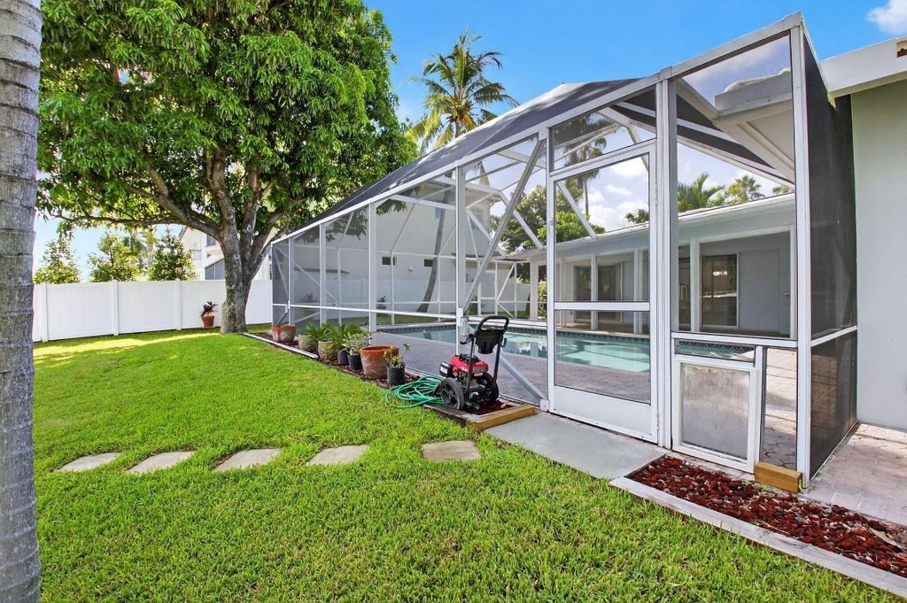 937 Banyan Drive - Photo 21
