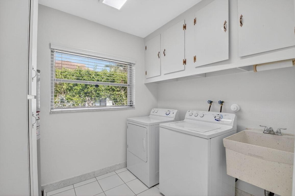 937 Banyan Drive - Photo 17
