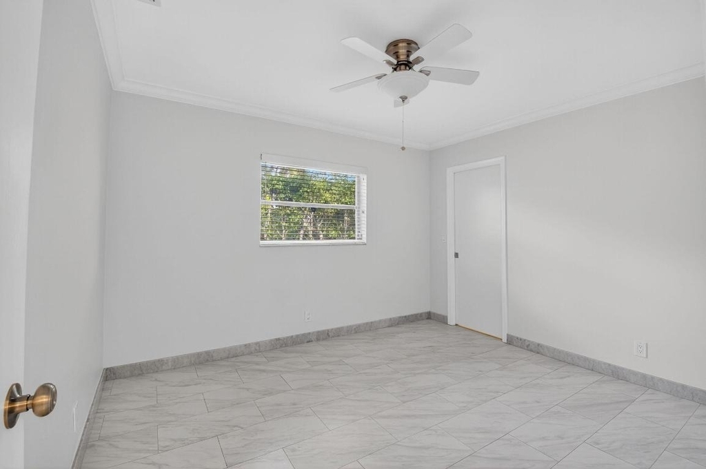 937 Banyan Drive - Photo 14