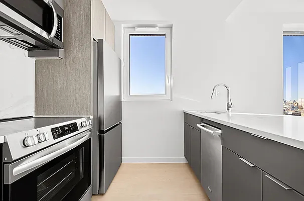 1499 Bedford Avenue - Photo 5
