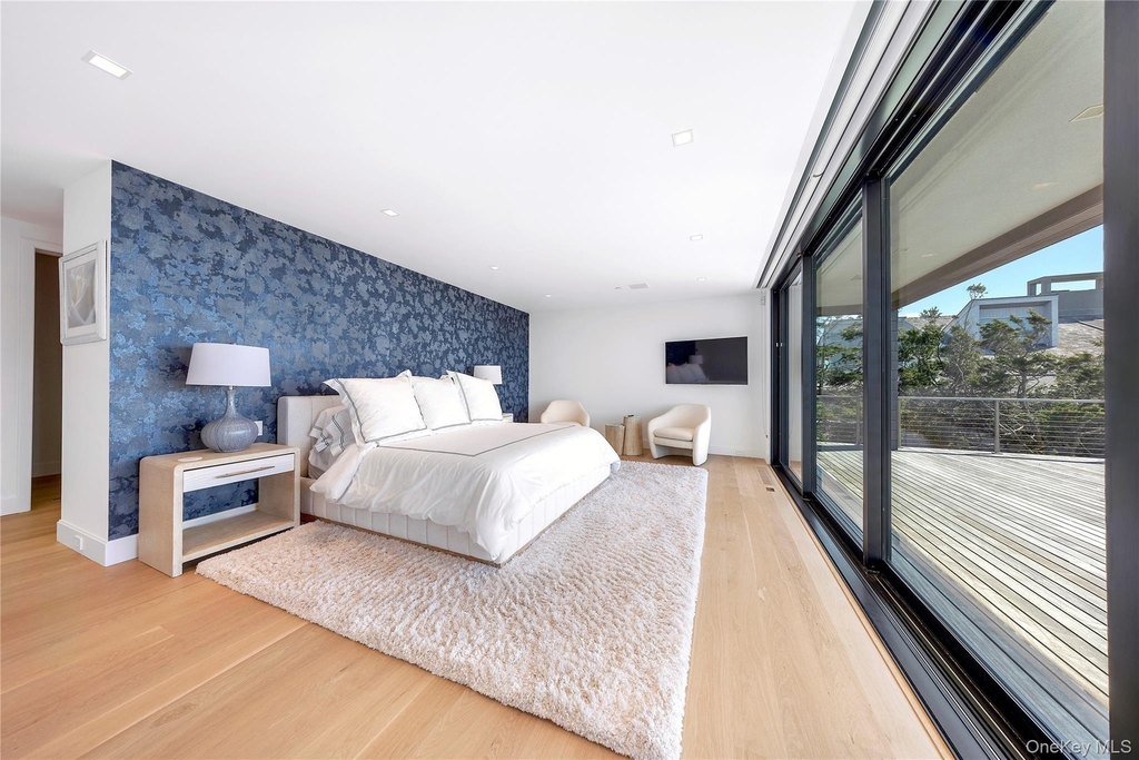 345 Dune Road - Photo 14