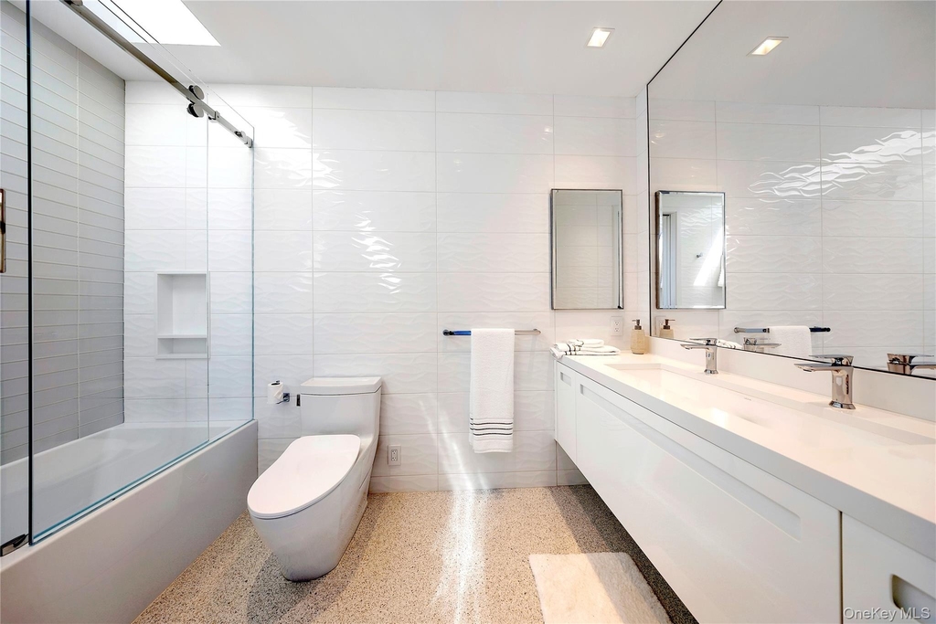 345 Dune Road - Photo 23